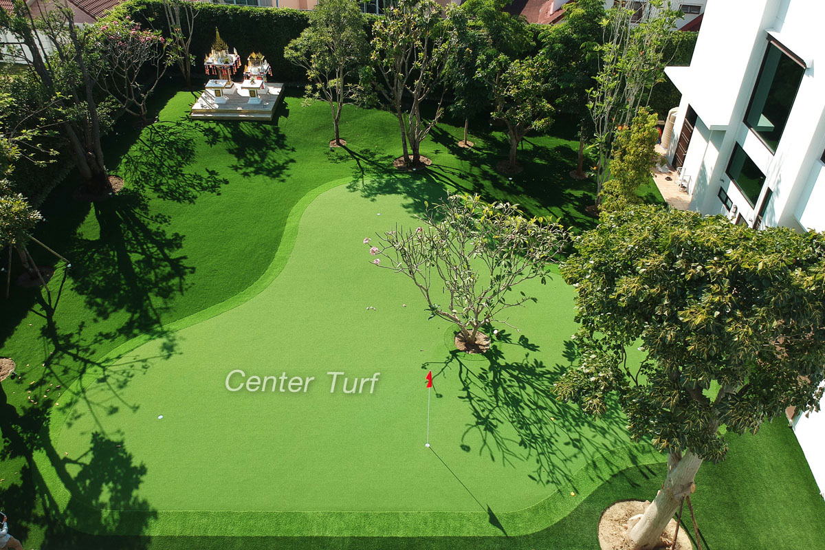 งานติดตั้ง Putting Green หญ้าเทียม