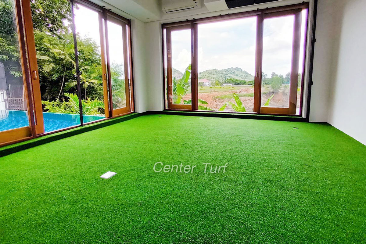 สนามซ้อมพัตต์กอล์ฟในห้องPutting Green หญ้าเทียม